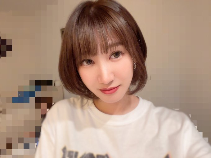 受疫情所苦!I罩杯短发巨乳美发师“美波桃”出道、逆转人生!