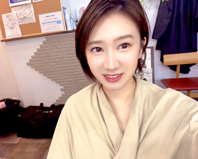 受疫情所苦!I罩杯短发巨乳美发师“美波桃”出道、逆转人生!