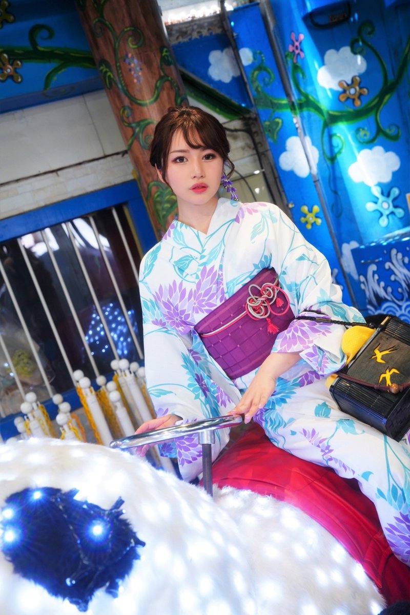 苦等两年!E罩杯巨乳甜姐儿“如月夏希”出道两年终于登录推特大放福利!