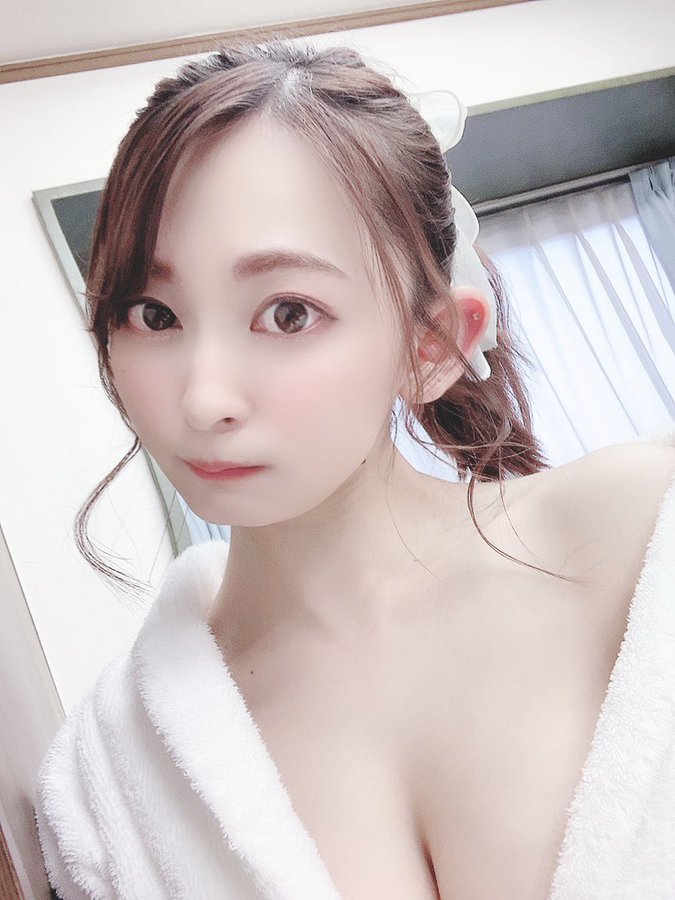 重回片场! 火辣F奶美少女“梓光莉”重披战袍完全零违和!