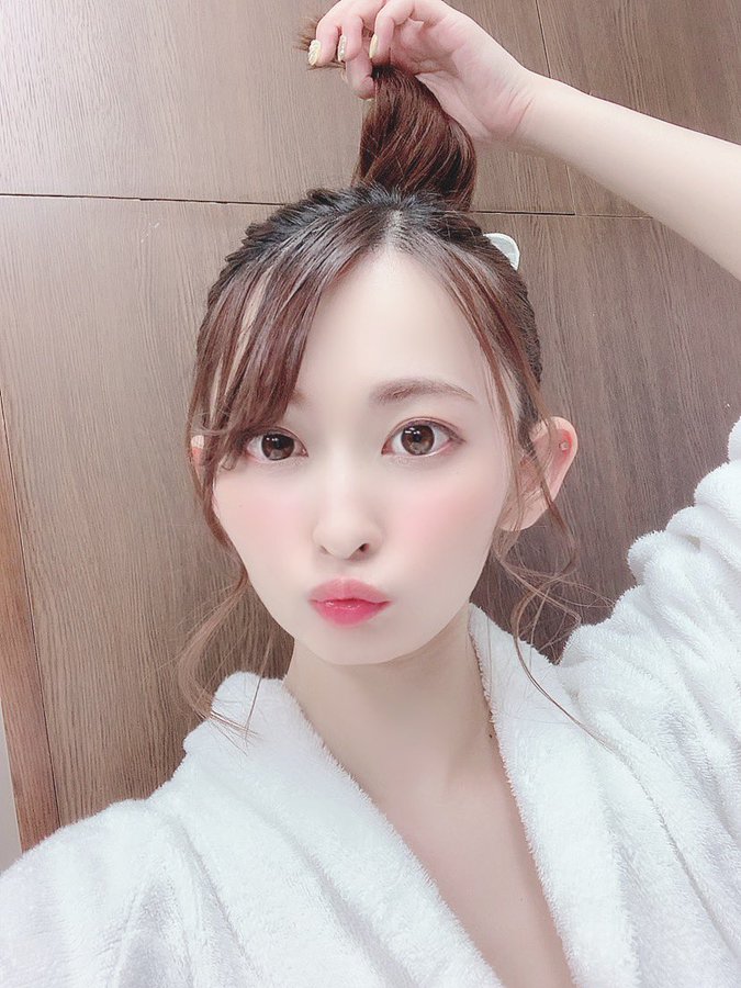 重回片场! 火辣F奶美少女“梓光莉”重披战袍完全零违和!