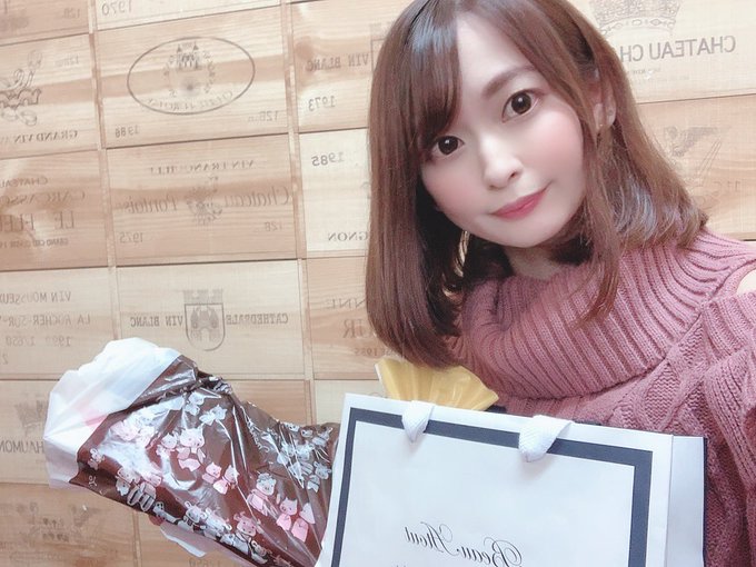 重回片场! 火辣F奶美少女“梓光莉”重披战袍完全零违和!
