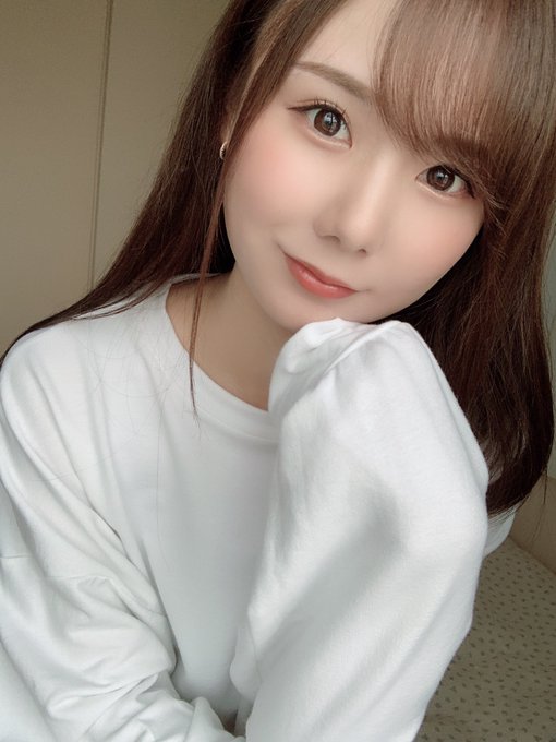 大放闪照！ 小恶魔系美少女「坂道美瑠」认爱蓝芽水月？！