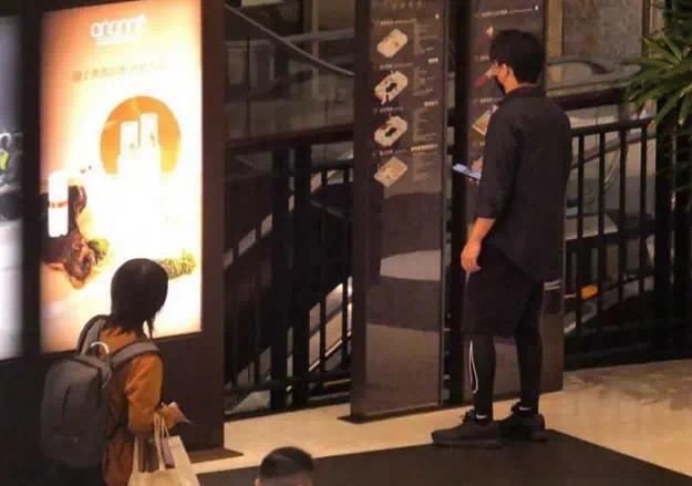 曝柯汶利在张钧甯家过夜 疑似坐实二人恋情传闻