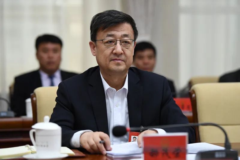 博士厅官突然辞职后落马 案件细节首次曝光