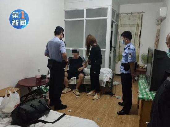 情侣旅游发生纠纷 男子服40多片安眠药后大量饮酒