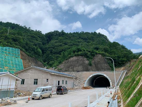 中电建贵州凯里违法用地再调查 律师:侵占基本农田应责令停工