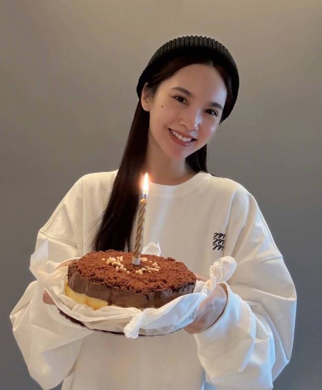 陈妍希为杨丞琳庆祝生日！晒二人同框比耶合影