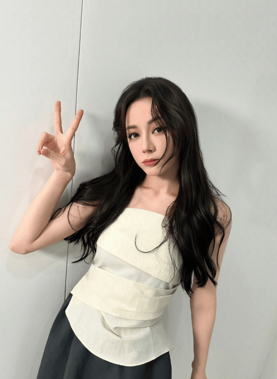 对接回复迪丽热巴身体状况:早前已看过医生