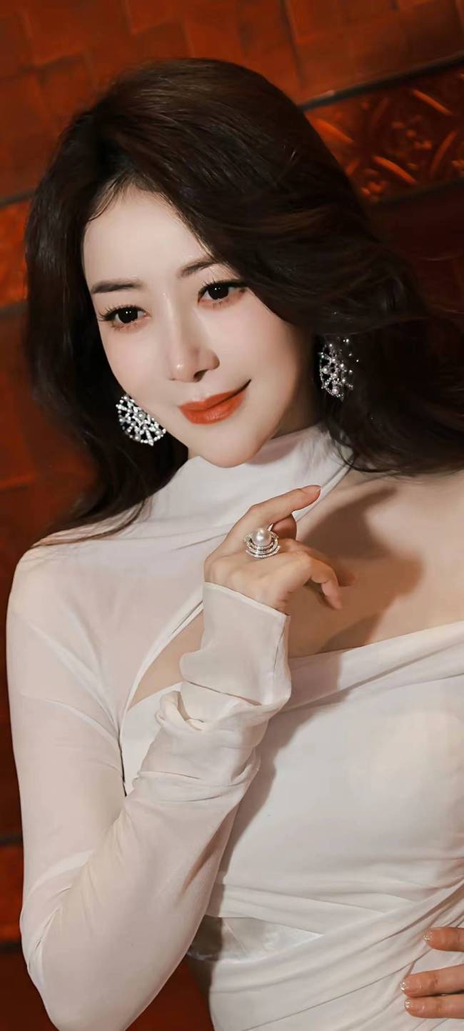 陈紫函拒绝回应做12次试管:姐直接地拒绝了你