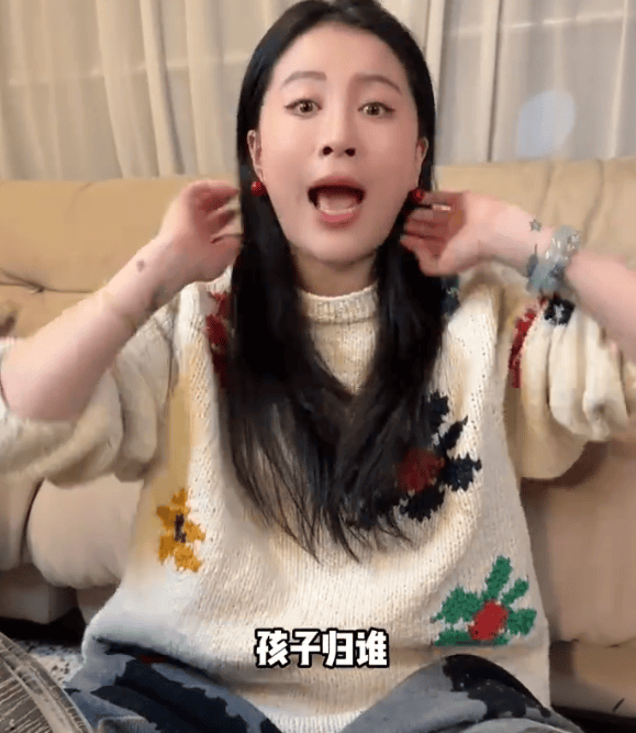 李嘉格回应孩子抚养权归属问题:俩孩子都归我!